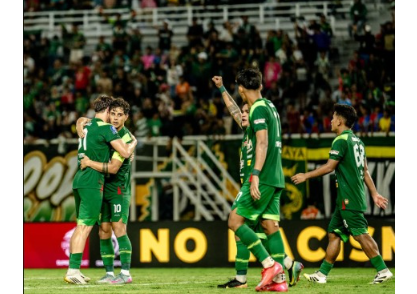 Persebaya Tetap Solid tanpa Rivera, Tundukkan Semen Padang 1-0