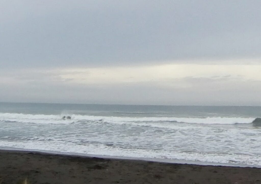 Awas, Gelombang Tinggi di Perairan Selatan dan Utara Jawa Tengah Minggu 21 September