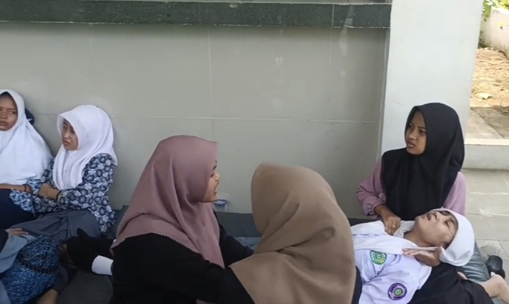 Terjadi Lagi, Ratusan Siswa SMK di Cipongkor Keracunan MBG
