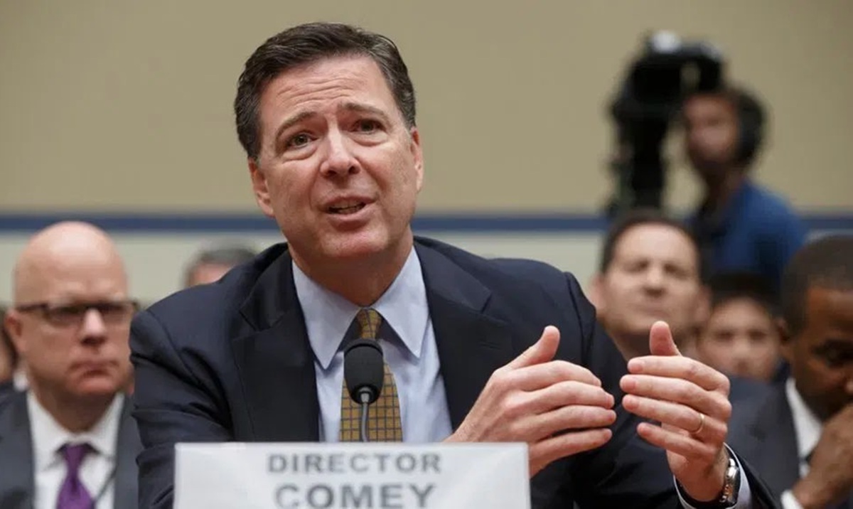 Mantan Direktur FBI James Comey Didakwa, Trump Makin Gencar Tekan Lawan Politik