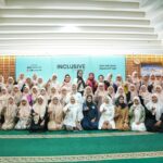 Angkie Yudistia Peringati Hari Bahasa Isyarat Internasional Bersama Santriwati Pesantren Tahfiz Difabel KH Lutfi