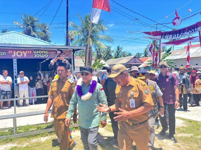 Bupati Kotabaru Hadiri Festival Adat Katir Race 2025 di Pulau Kerayaan