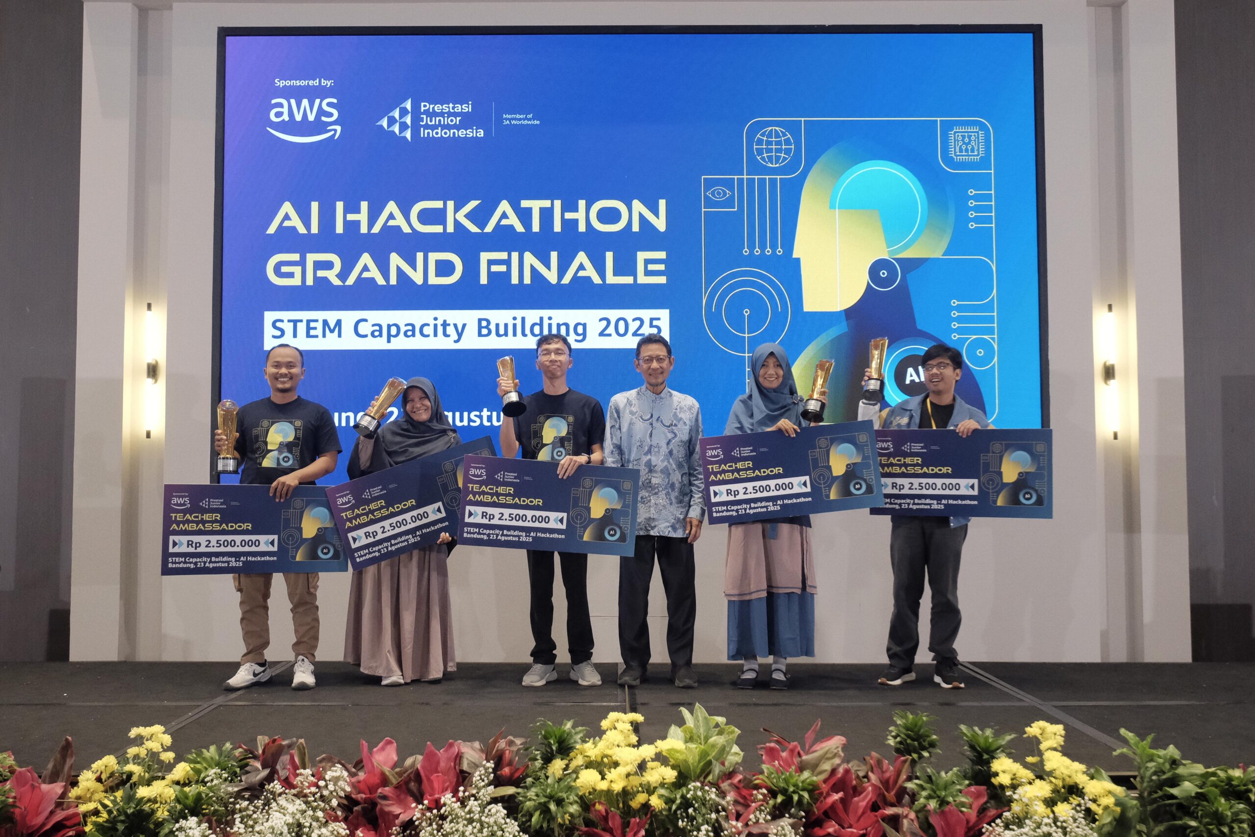 AWS dan PJI Tingkatkan Literasi AI 5.100 Siswa Jawa Barat lewat Hackathon