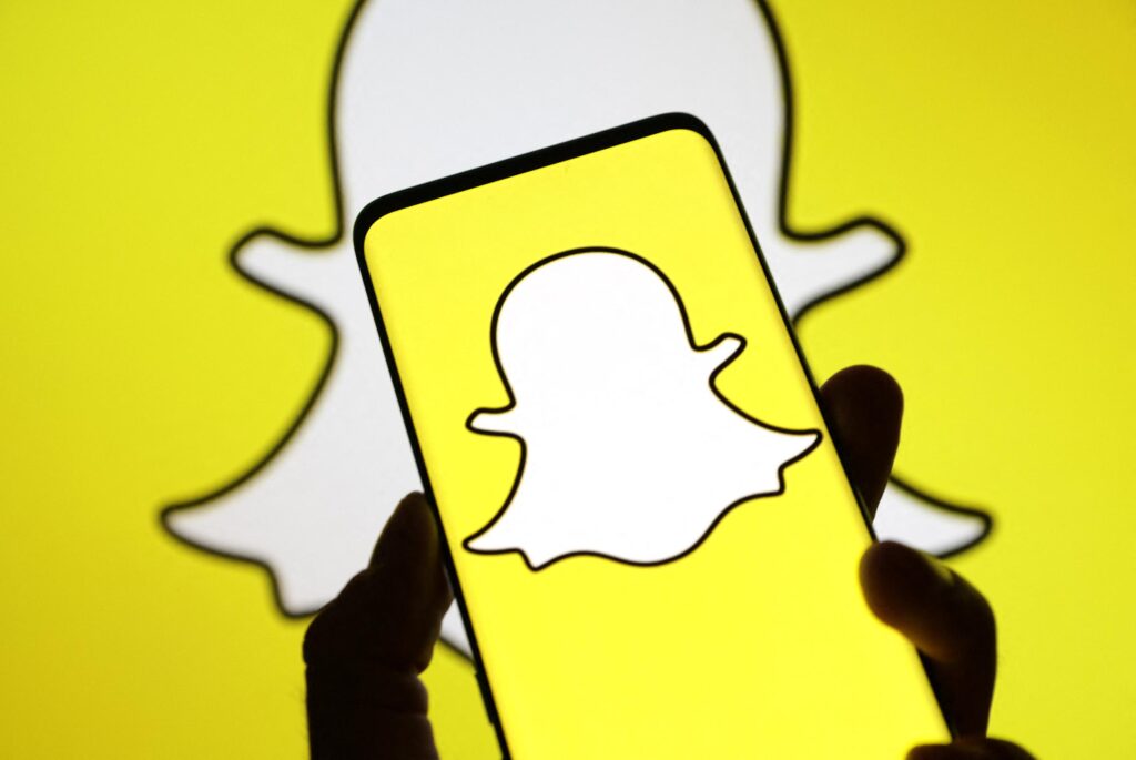 Snapchat Batasi Penyimpanan Memories, Pengguna Harus Bayar