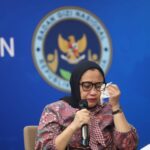 Wakil Kepala BGN Nanik S Deyang Menangis, Sampaikan Permintaan Maaf karena Banyak Anak Keracunan MBG