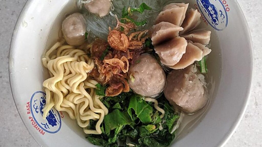 Resep Kuah Bakso Ayam, Gurih Segar dengan Bumbu Sederhana