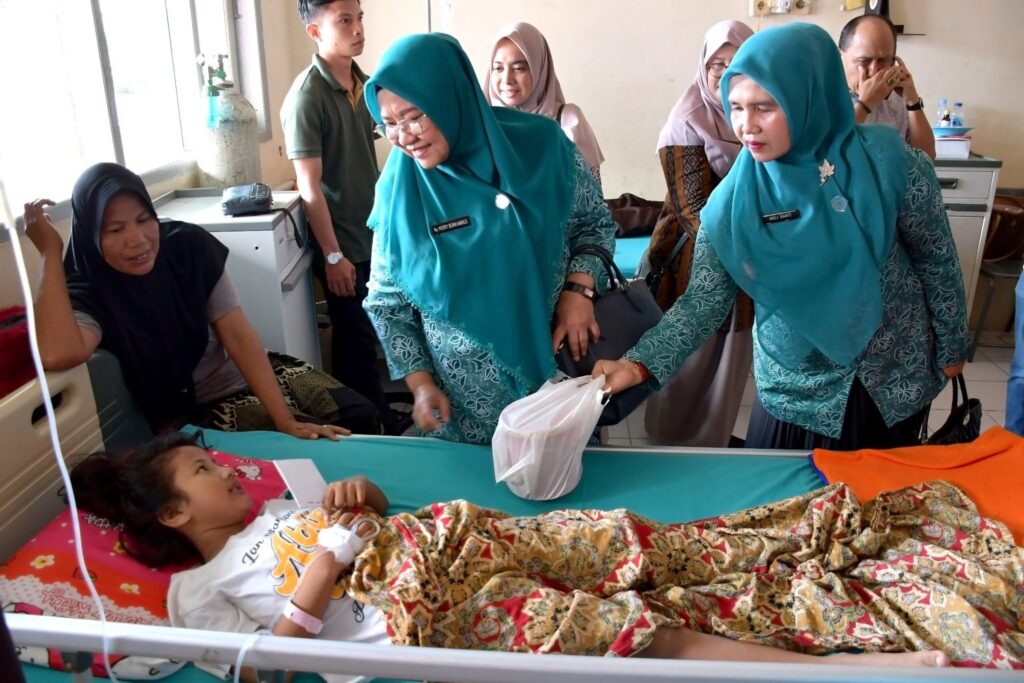 5 Pasien Keracunan MBG di Agam Masih Dirawat di Rumah Sakit