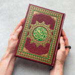 Bacaan Ayat Kursi Lengkap Arab, Latin, Arti, dan Keutamaan