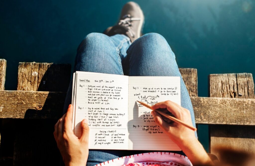 10 Cerpen Persahabatan Lucu yang Menghibur dan Penuh Nasihat