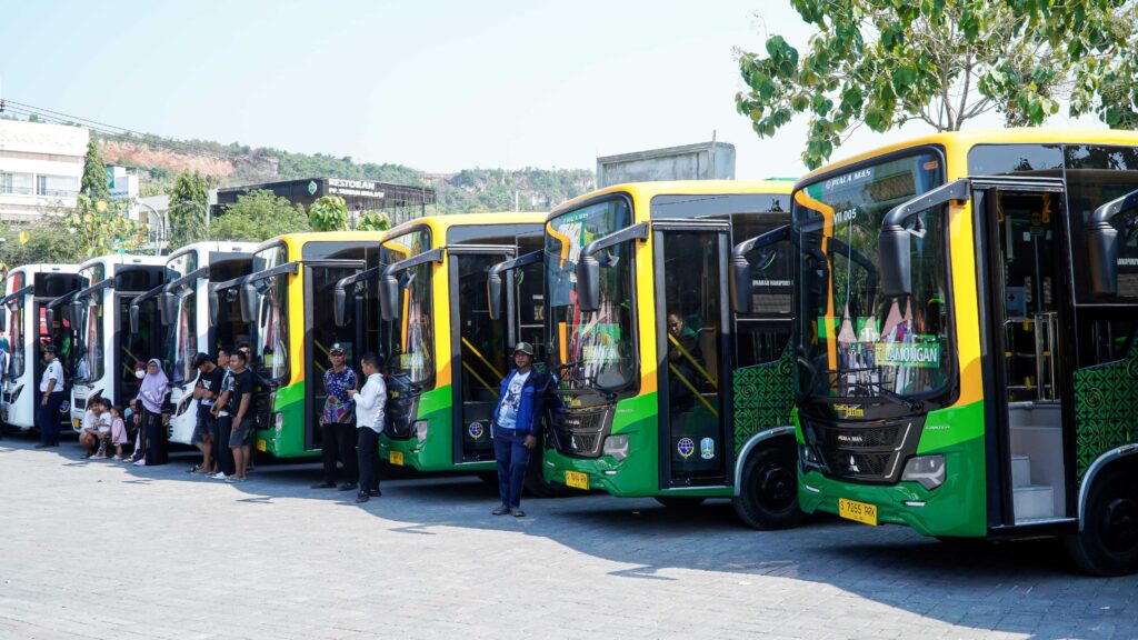 Bus Tranjatim Koridor Vll Diharapkan Mendorong Perekonomian Kawasan Pesisir