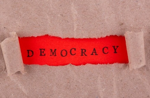 Pengertian Lengkap Demos dan Kratos Rahasia di Balik Kata Demokrasi