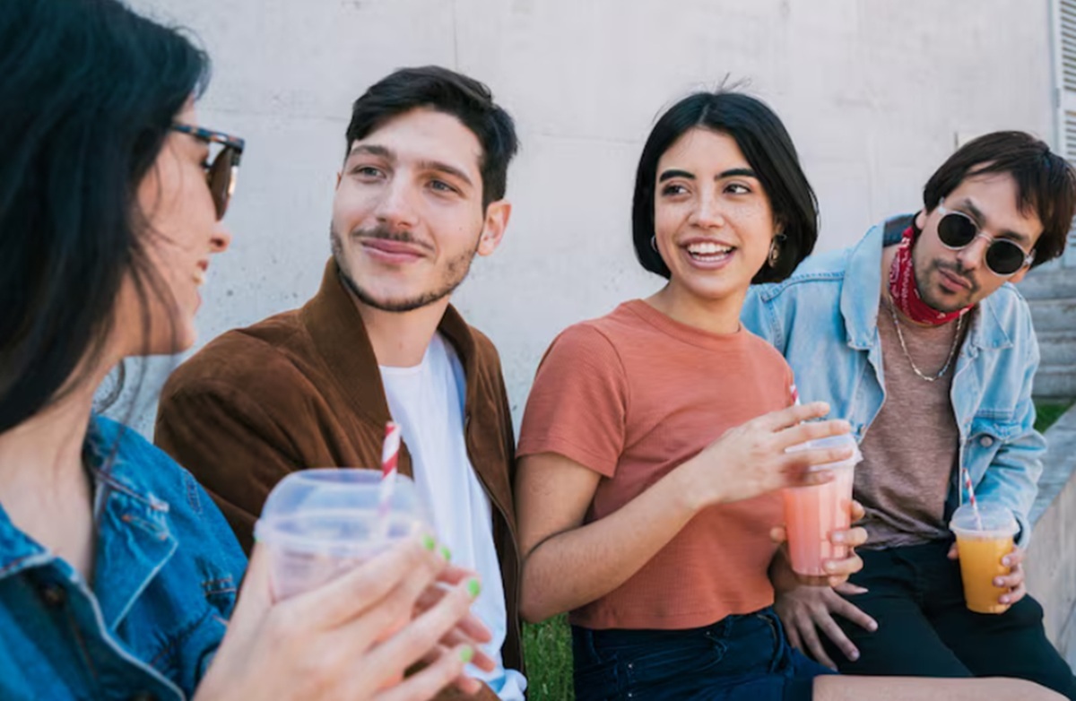 50 Kata-Kata Tongkrongan Keren yang Bikin Kamu Jadi Bintang Gaul di Lingkaran Teman