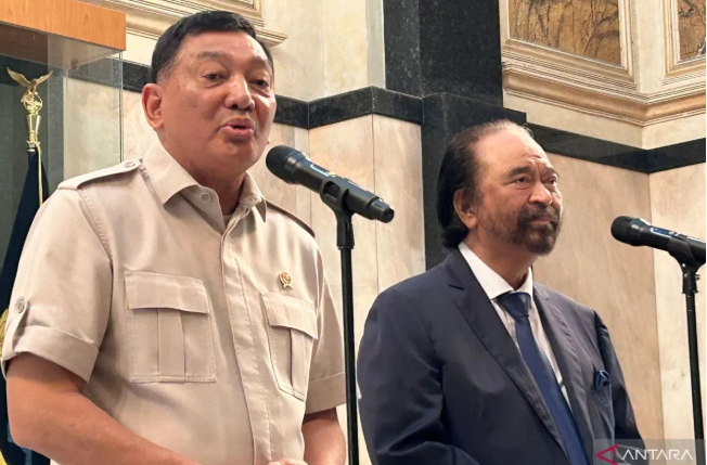 Surya Paloh Sebut Dapat Banyak Vitamin dari Menhan Sjafrie