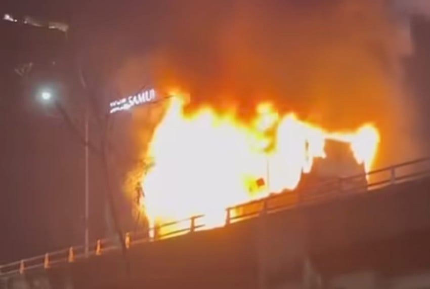 Bus Terbakar di Tol Wiyoto Kelapa Gading Jakut, Ini Penampakannya