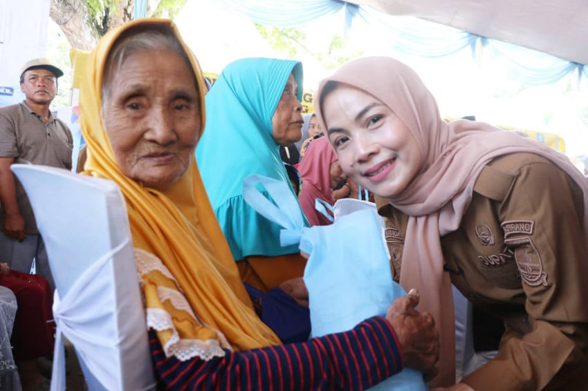 HUT Kabupaten Serang, Bupati Serang Berziarah hingga Tebar Sembako Gratis