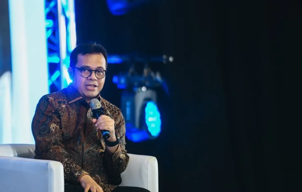 Wamenkomdigi Minta Pengembang AI Transparan dan Akuntabel