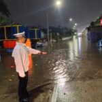 Imbas Banjir, Pintu Keluar Tol Meruya Srengseng Ditutup Sementara