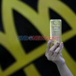 Kilau Emas Antam Memudar, Hari Ini Turun Rp16.000 per Gram