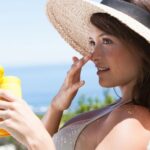 Sudah Pakai Sunscreen Kulit Tetap Gosong? Ini Penjelasan Dokter