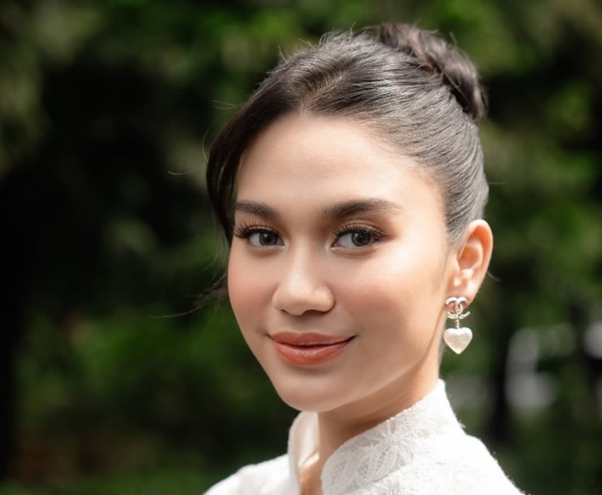 Tanggapan Dingin Azizah Salsha Usai Diceraikan Pratama Arhan