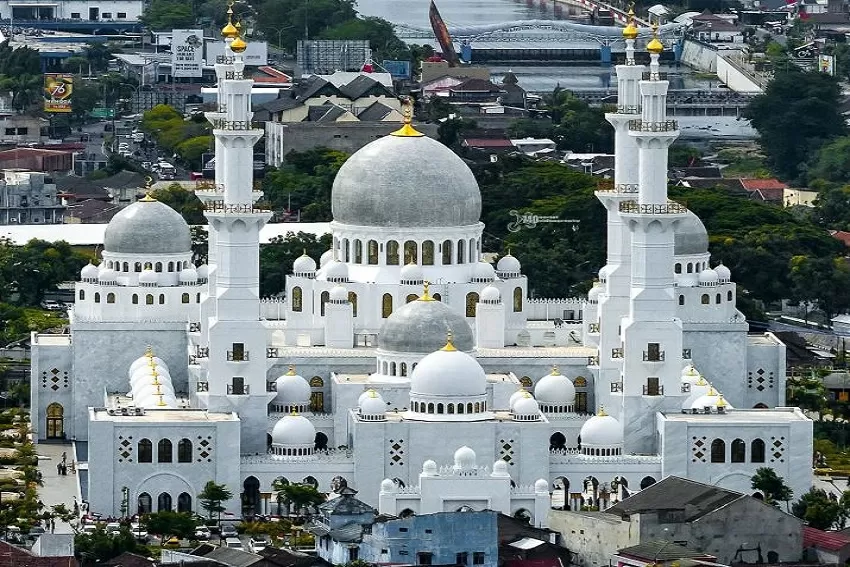 Jadwal Salat dan Imsakiyah Kota Semarang Hari Ini, 11 Ramadan 1447 H