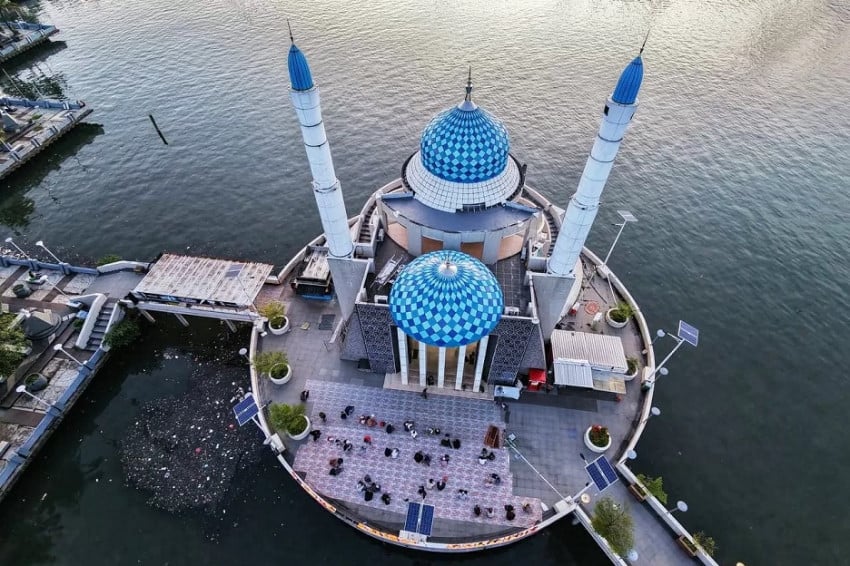 Jadwal Salat dan Imsakiyah Kota Makassar Hari Ini, 15 Ramadan 1447 H