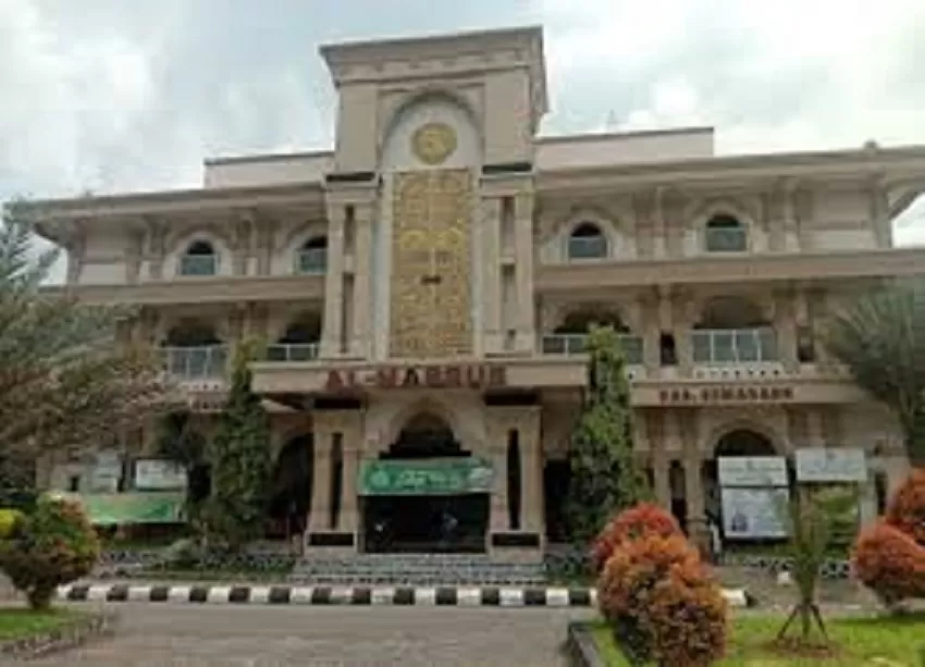 Jadwal Salat dan Imsakiyah Kota Semarang Hari Ini, 23 Ramadan 1447 H