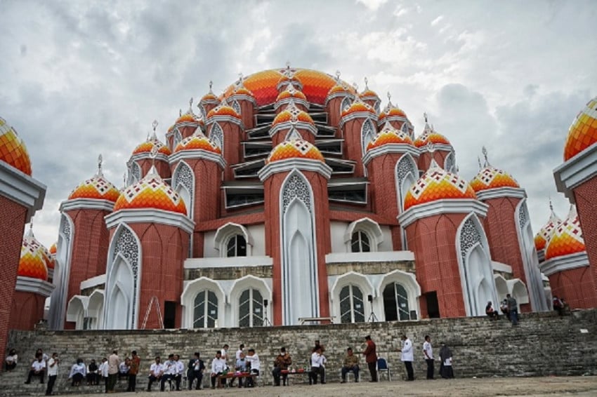 Jadwal Salat dan Imsakiyah Makassar Hari Ini, 26 Ramadan 1447 H