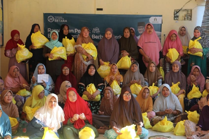 Sambut Idulfitri 2026, Sandiaga Uno Berbagi dengan Warga Pulau Seribu