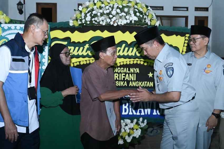 Jasa Raharja Serahkan Santunan ke Ahli Waris Korban Kecelakaan Kereta di Bekasi