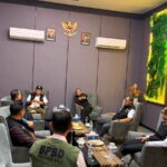 Gubernur Bali dan NTB Antar Langsung Bantuan untuk Korban Gempa NTT